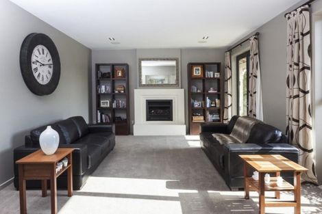 Photo of property in 17 Taunton Green, Papanui, Christchurch, 8052