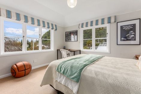 Photo of property in 9 Karamu Street, Eastbourne, Lower Hutt, 5013