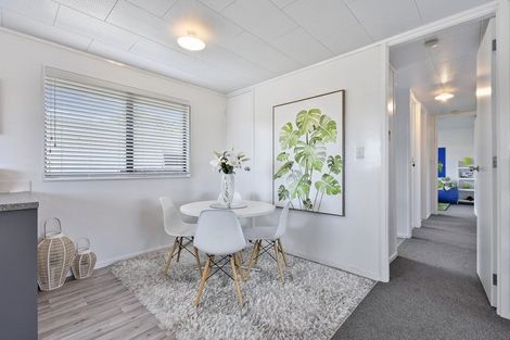 Photo of property in 2/59 Fernaig Street, Papakura, 2110