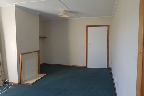 Photo of property in 5-7 Hazard Grove, Cannons Creek, Porirua, 5024