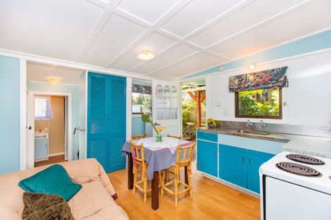 Photo of property in 15 Point Street, Raglan, 3225