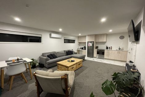 Photo of property in 86a Vodanovich Road, Te Atatu South, Auckland, 0610