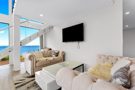 Photo of property in 126-128 Lax Crescent, Leigh, 0985