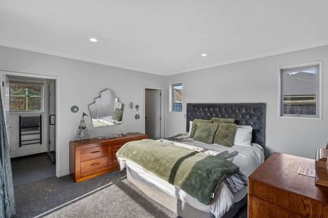 Photo of property in 28 Linkwater Way, Parklands, Christchurch, 8083