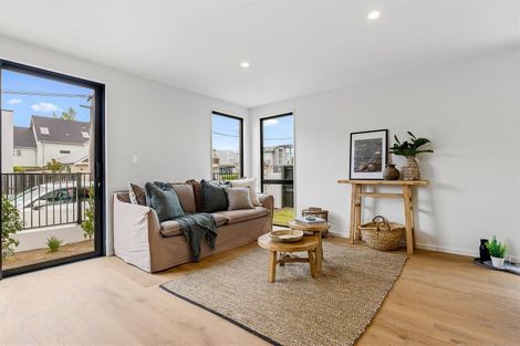 Photo of property in 12a Exeter Street, Brooklands, New Plymouth, 4310