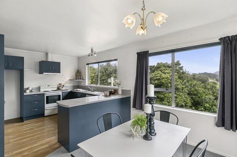 Photo of property in 18 Cassley Crescent, Papakowhai, Porirua, 5024