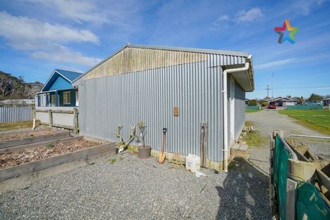 Photo of property in 6 Half Mile Road, Tuatapere, 9620