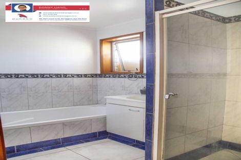 Photo of property in 1/38 Akoranga Drive, Northcote, Auckland, 0627