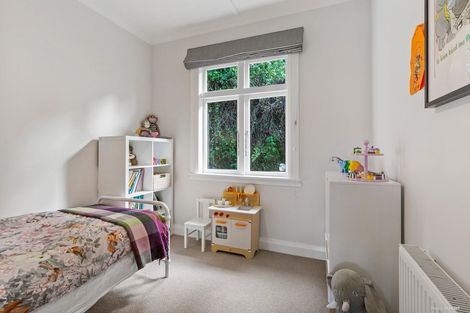 Photo of property in 54b Severn Street, Island Bay, Wellington, 6023