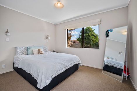 Photo of property in 2/57 Pemberton Crescent, Greerton, Tauranga, 3112