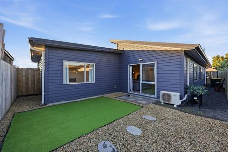 Photo of property in 16 Harore Road, Takanini, 2112