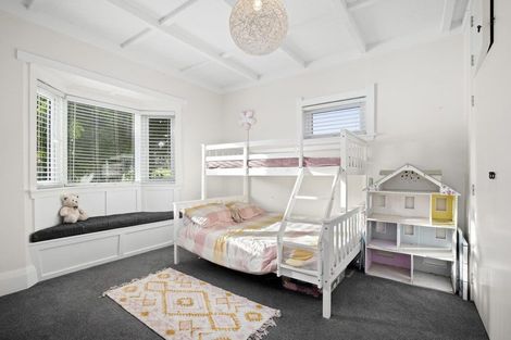 Photo of property in 18 Racecourse Road, Waiuku, 2123