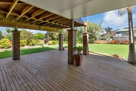 Photo of property in 8 Sanctuary Park Lane, Tamaterau, Whangarei, 0174