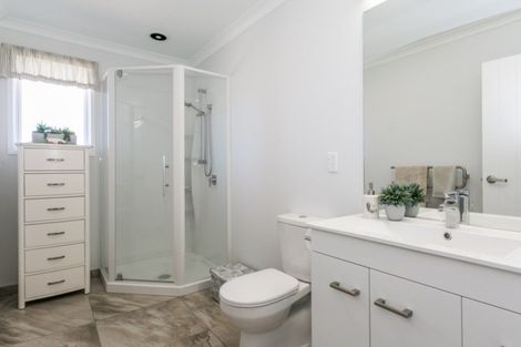 Photo of property in 27 Aparima Place, Awatoto, Napier, 4110