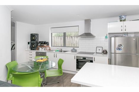 Photo of property in 4 Douglas Crescent, Fairfield, Hamilton, 3214