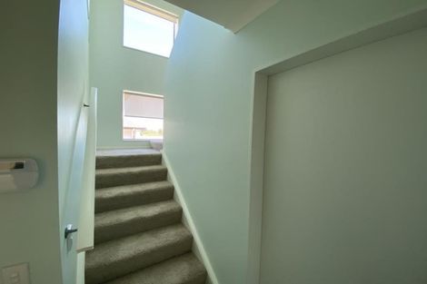 Photo of property in 10 Cresswell Place, Johnsonville, Wellington, 6037