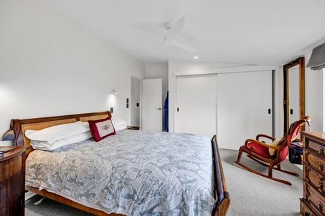 Photo of property in 215 Cowling Road, Hurdon, New Plymouth, 4371