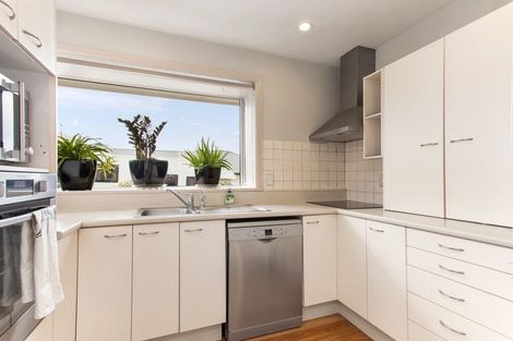 Photo of property in 65 Prestons Road, Redwood, Christchurch, 8051