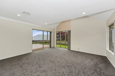 Photo of property in 4 Jersey Place, Grandview Heights, Hamilton, 3200