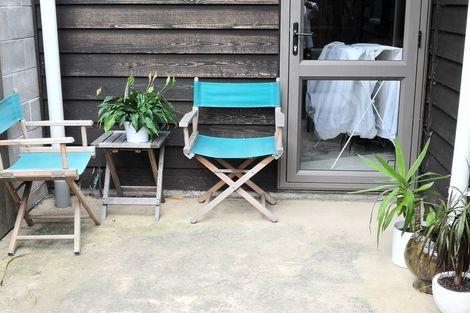 Photo of property in 19 Bluewater Place, Paraparaumu, 5032