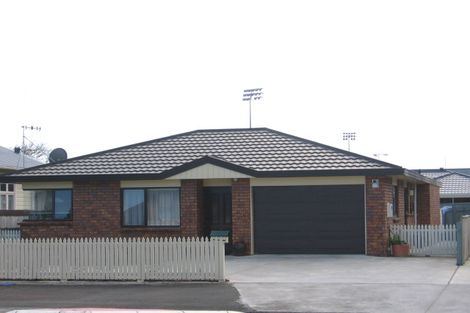 Photo of property in 42 Durham Street, Levin, 5510