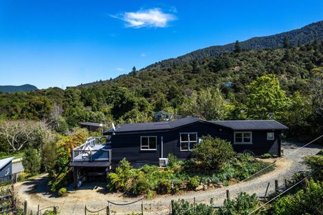 Photo of property in 7102 Kenepuru Road, Raetihi, Picton, 7282