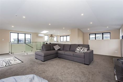 Photo of property in 1/23 Main Road, Redcliffs, Christchurch, 8081