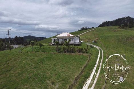 Photo of property in 184 Paparoa Station Road, Paparoa, 0571