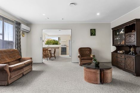 Photo of property in 39 Seadown Crescent, Amberley, 7410