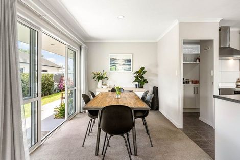 Photo of property in 18 Excelsa Place, Papamoa Beach, Papamoa, 3118