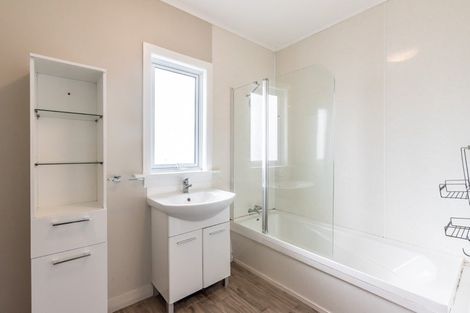 Photo of property in 43 Liverpool Street, Levin, 5510