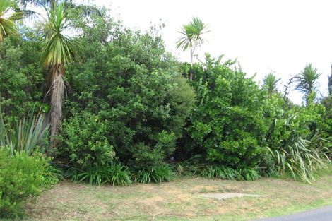 Photo of property in 2 Cory Road, Palm Beach, Waiheke Island, 1081
