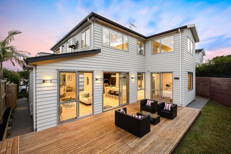 Photo of property in 27 Westerley Place, Long Bay, Auckland, 0630