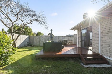Photo of property in 19a Andrew Street, Waikanae, 5036