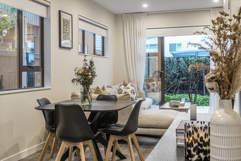 Photo of property in 21a Lumbarda Drive, Kumeu, 0810