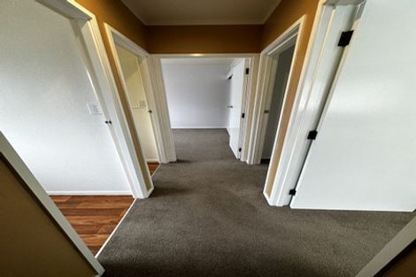 Photo of property in 1/163 View Road, Sunnyvale, Auckland, 0612