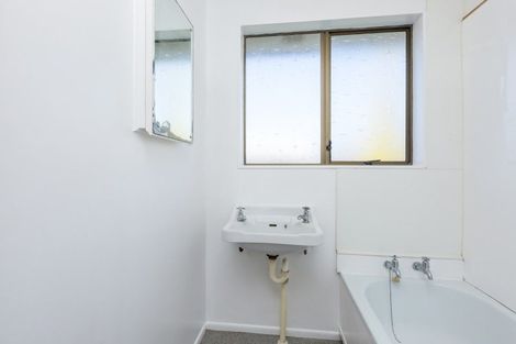 Photo of property in 1/29 Gemstone Drive, Birchville, Upper Hutt, 5018