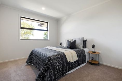 Photo of property in 10 Oralee Terrace, Peacocke, Hamilton, 3206