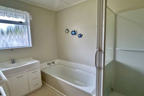 Photo of property in 34 Te Kupe Road, Paraparaumu Beach, Paraparaumu, 5032