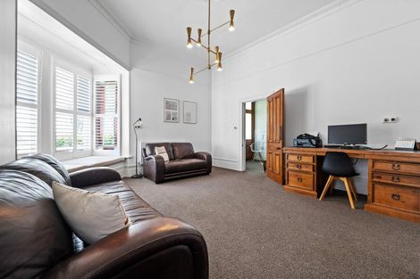 Photo of property in 76 Turuturu Road, Hawera, 4674