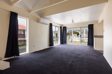 Photo of property in 27 Awamutu Grove, Waiwhetu, Lower Hutt, 5010