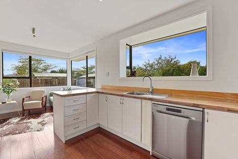 Photo of property in 42 Chedworth Avenue, Bishopdale, Christchurch, 8053