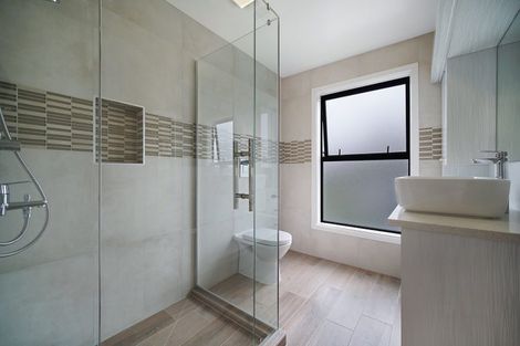 Photo of property in 5 Awakirihi Close, Shamrock Park, Auckland, 2016