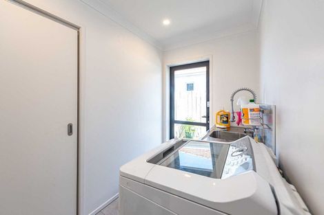 Photo of property in 15 Jackson Street, College Estate, Whanganui, 4500