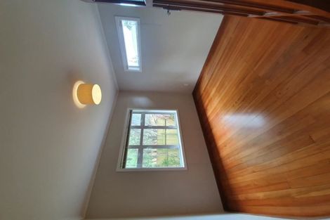 Photo of property in 21 Crispe Road, Clarks Beach, 2122