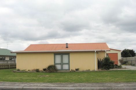 Photo of property in 49 Whitby Avenue, Whitianga, 3510