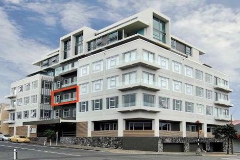 Photo of property in 22 Liardet Apartments, 22 Liardet Street, New Plymouth, 4310