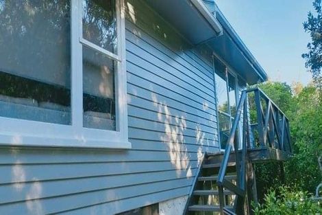 Photo of property in 11 Lynda Avenue, Paparangi, Wellington, 6037