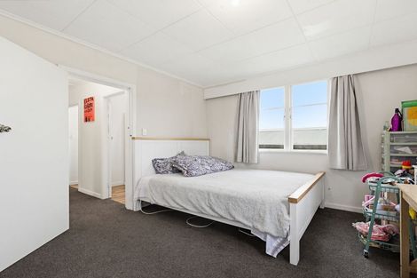Photo of property in 10 Igloo Place, Red Hill, Papakura, 2110