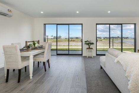 Photo of property in 11 Hurunui Drive, Te Awa, Napier, 4110